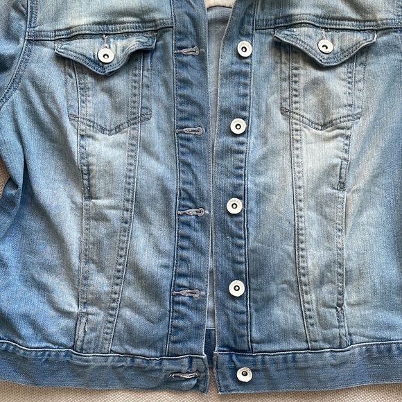 Calvin Klein Denim Jacket. Size M - Picture 5 of 7